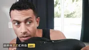 BRAZZERS - Curvy Payton Preslee Turns Her Workout Into A Cheating Session With Her Pervy Neighbor