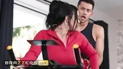 BRAZZERS - Curvy Payton Preslee Turns Her Workout Into A Cheating Session With Her Pervy Neighbor