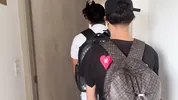 ¿Que podria pasar si comparto cuarto de hotel con mi cornudo marido y su sexy amigo?