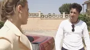 No goodbye without a threesome