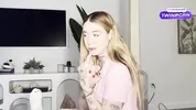 Woke Up With Morning Wood Sucked Off By Beautiful Green Eyed Step Sis