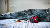 مامان خوانده مریض بود کیخواستم حالشو خوب کنم حشری شدم دلمو نشکست گذاشت تو کصش ارضا شم homemade