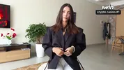 A sexy stranger came out on top in a dispute over an apartment rental