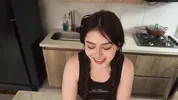 Le hago un favor a la amiga culona de mi hermanastra