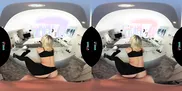 VRHUSH Carmen Caliente catches a thief
